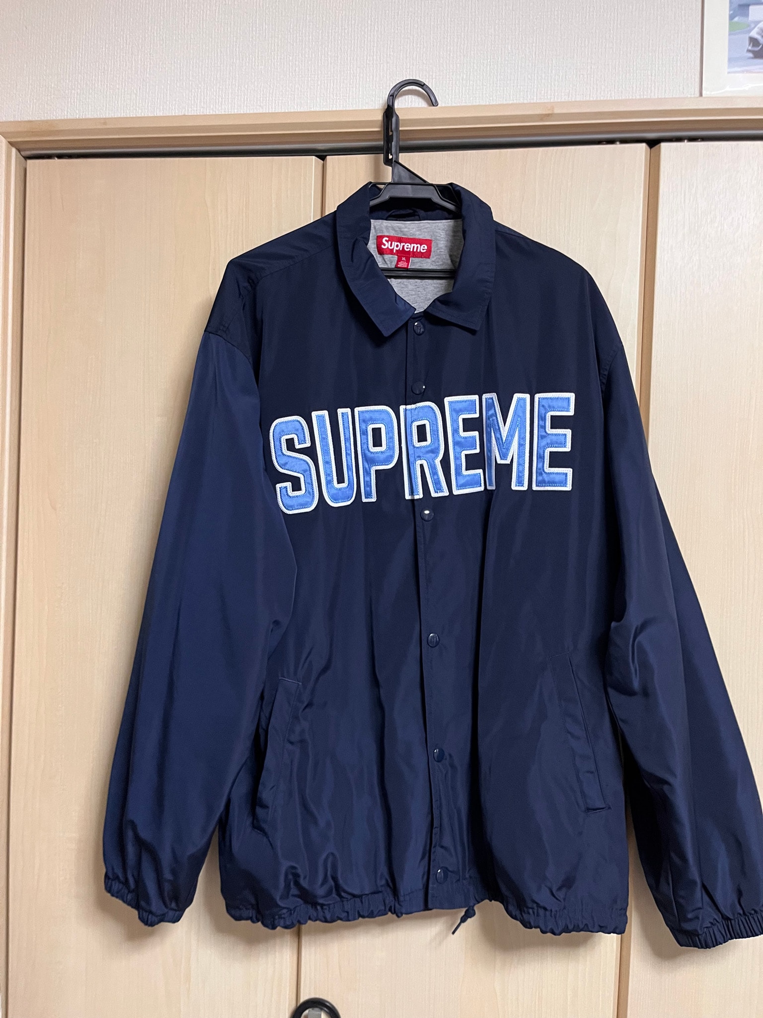 Supreme Spellout Coaches Jacket "Navy"