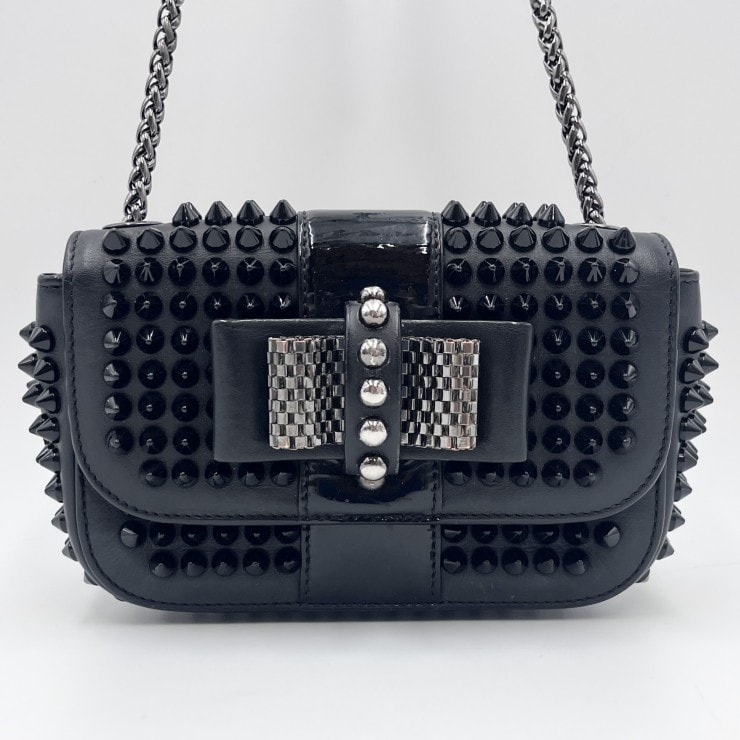 Christian Louboutin(クリスチャン・ルブタン)Sweet Charity スイートチャリティ ショルダーバッグ チェーンバッグ スタッズ リボン ブラック レザー シルバー金具 レディース【中古】
