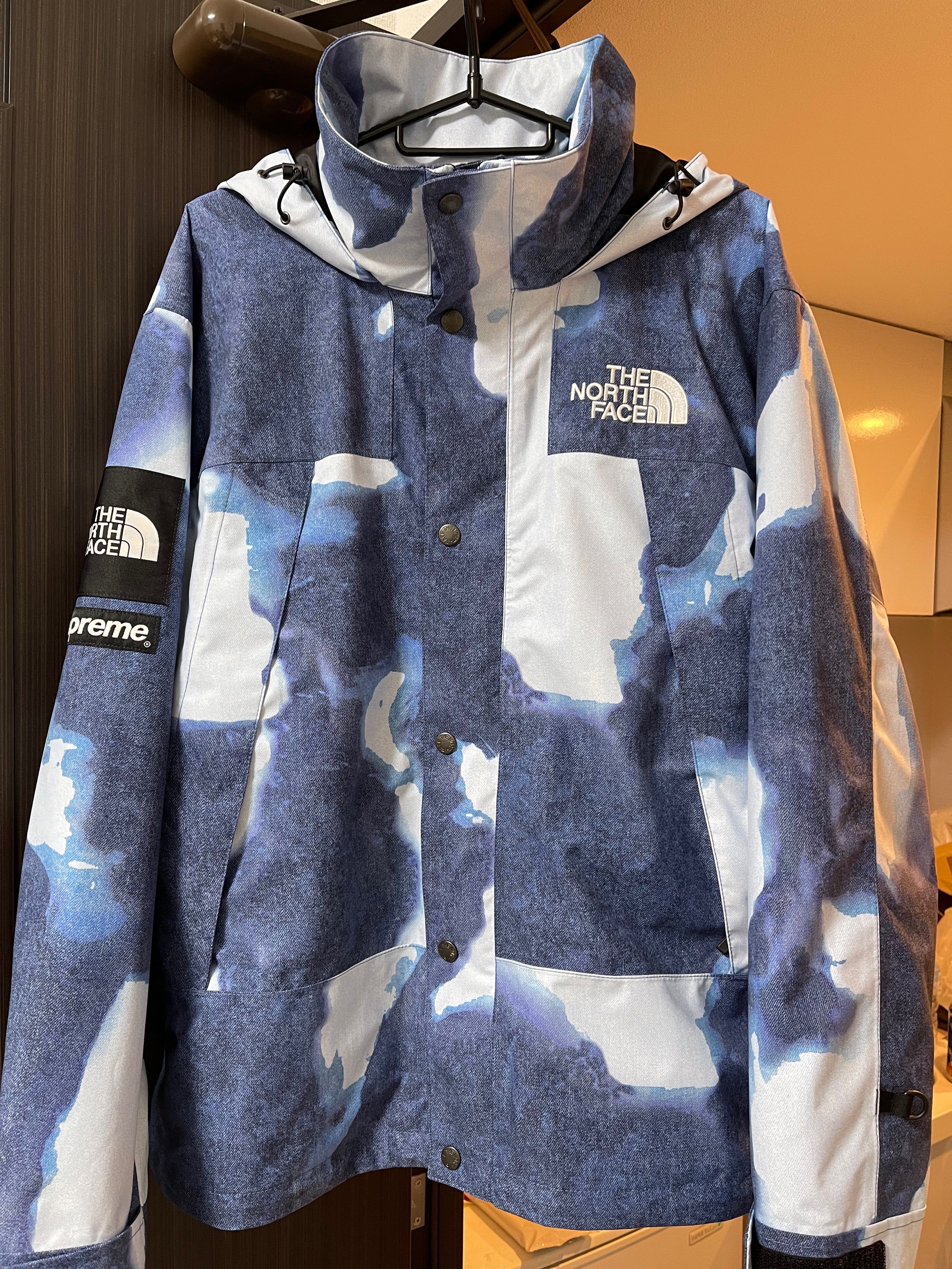 Supreme x The North Face Bleached Denim Print Mountain Jacket "Indigo"