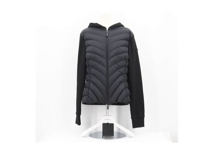 極美品 MONCLER モンクレール ポリエステル MAGLIA APERTA CON CA パデットスウェット L 8G00020809KZ999 パーカー ブラック 綿 ポリエステル ダウン レディース