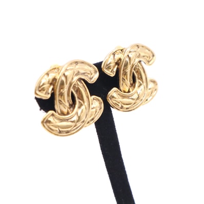 CHANEL シャネル ココマーク マトラッセ イヤリング GP - イヤリング ゴールド GP レディース