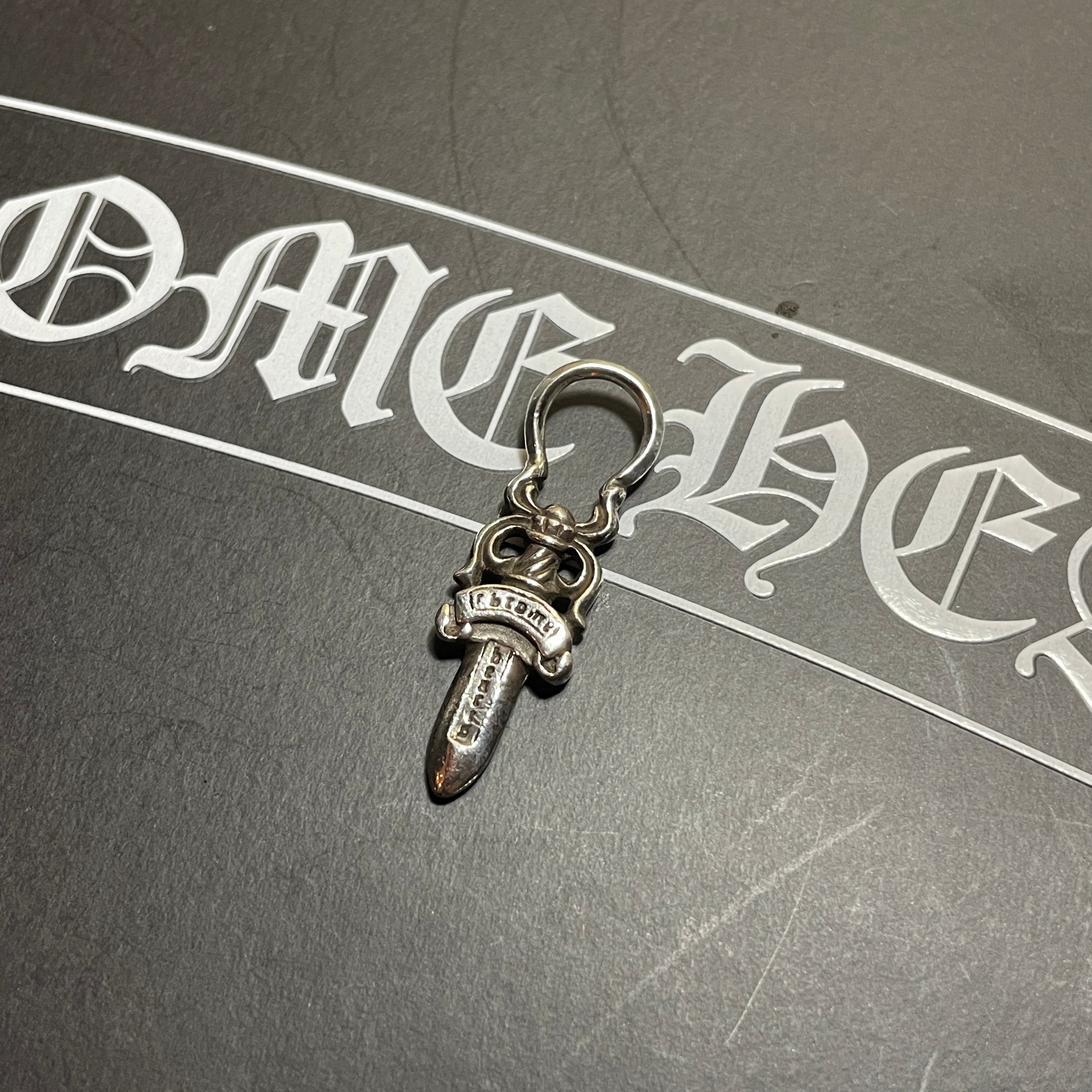 Chrome Hearts #5 Dagger Charm Zip 2 "Silver"