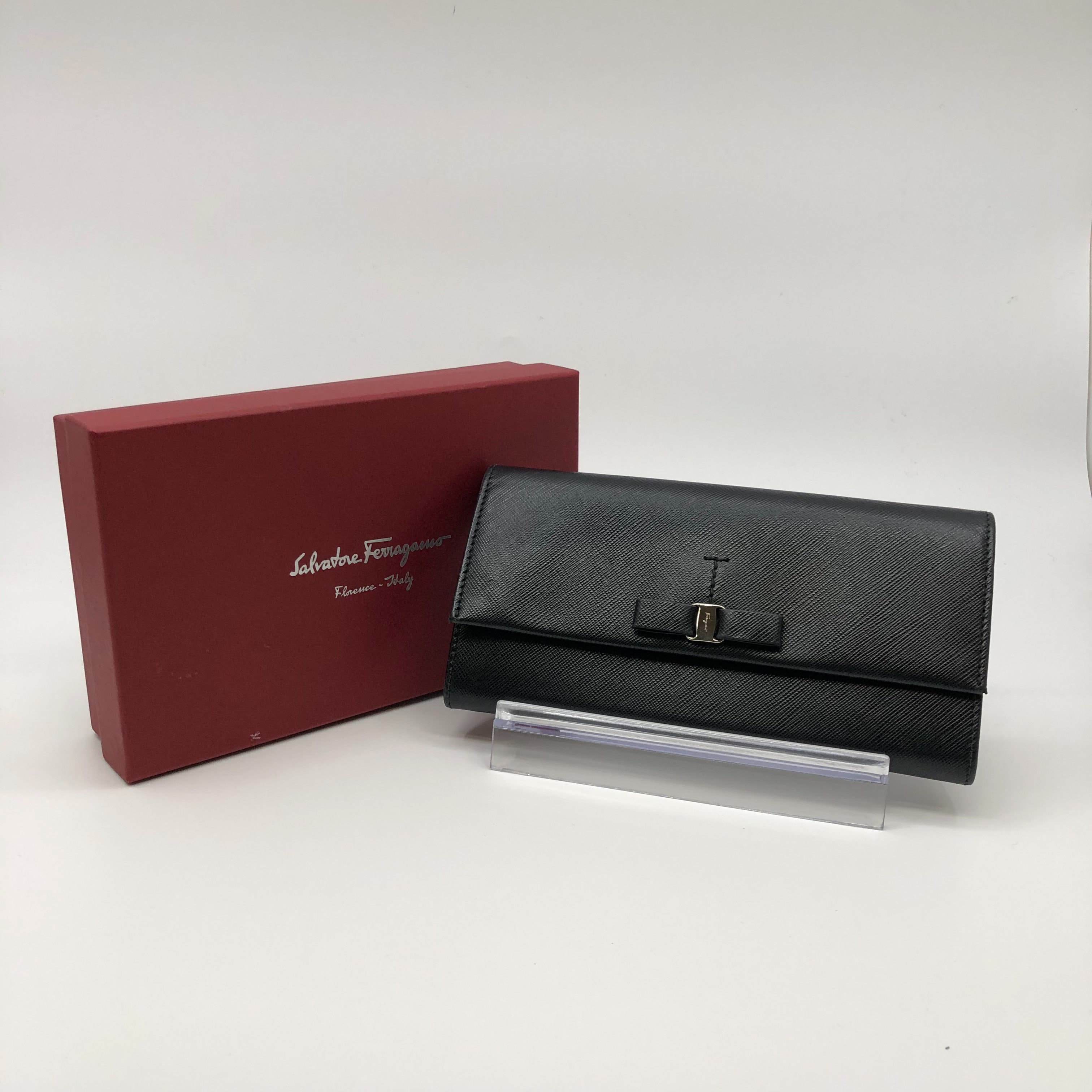 Salvatore Ferragamo Vara Long Wallet "Black"