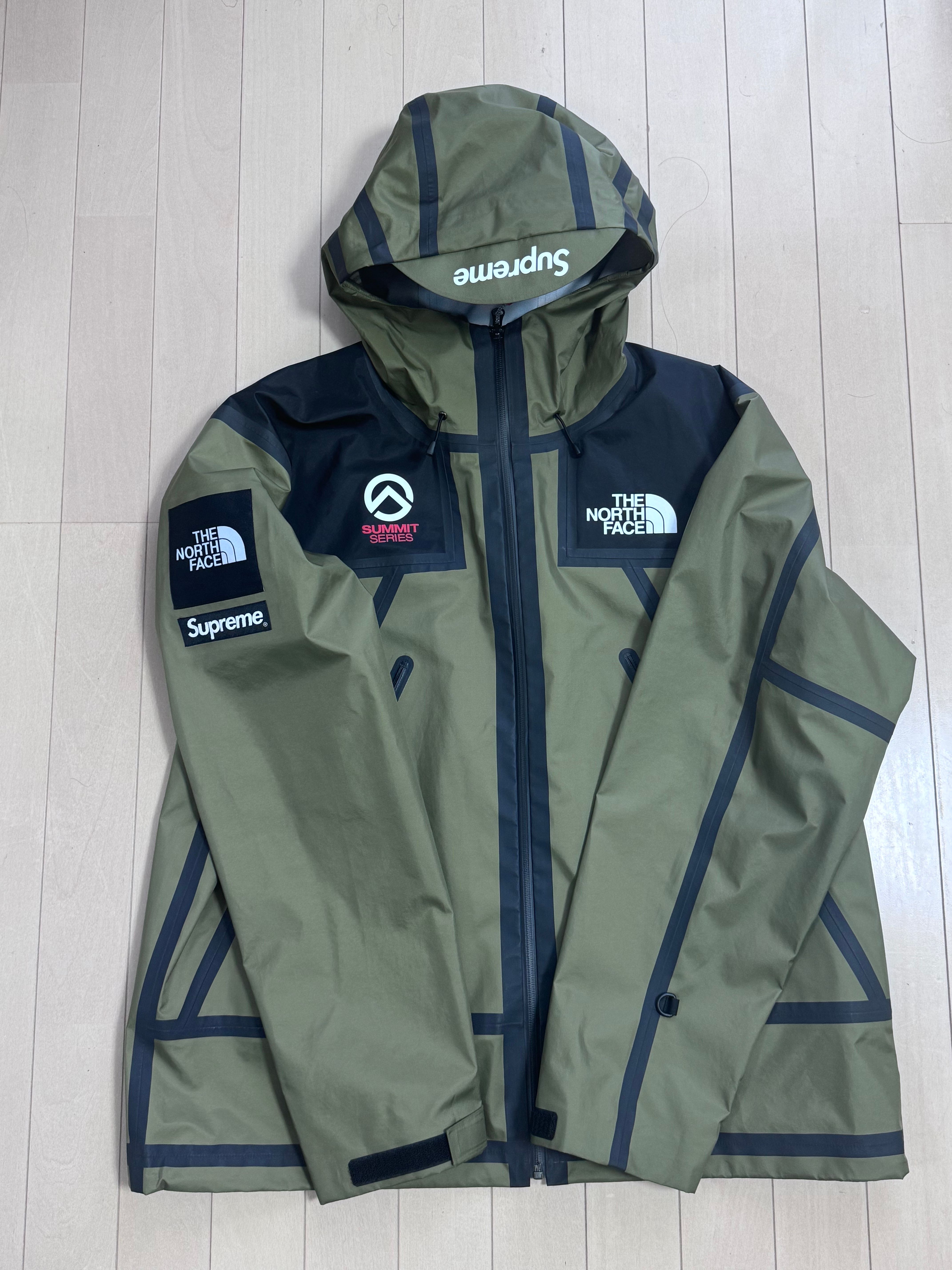 Supreme x The North Face Summit Series Outer Tape Seam Shell Jacket "Olive"