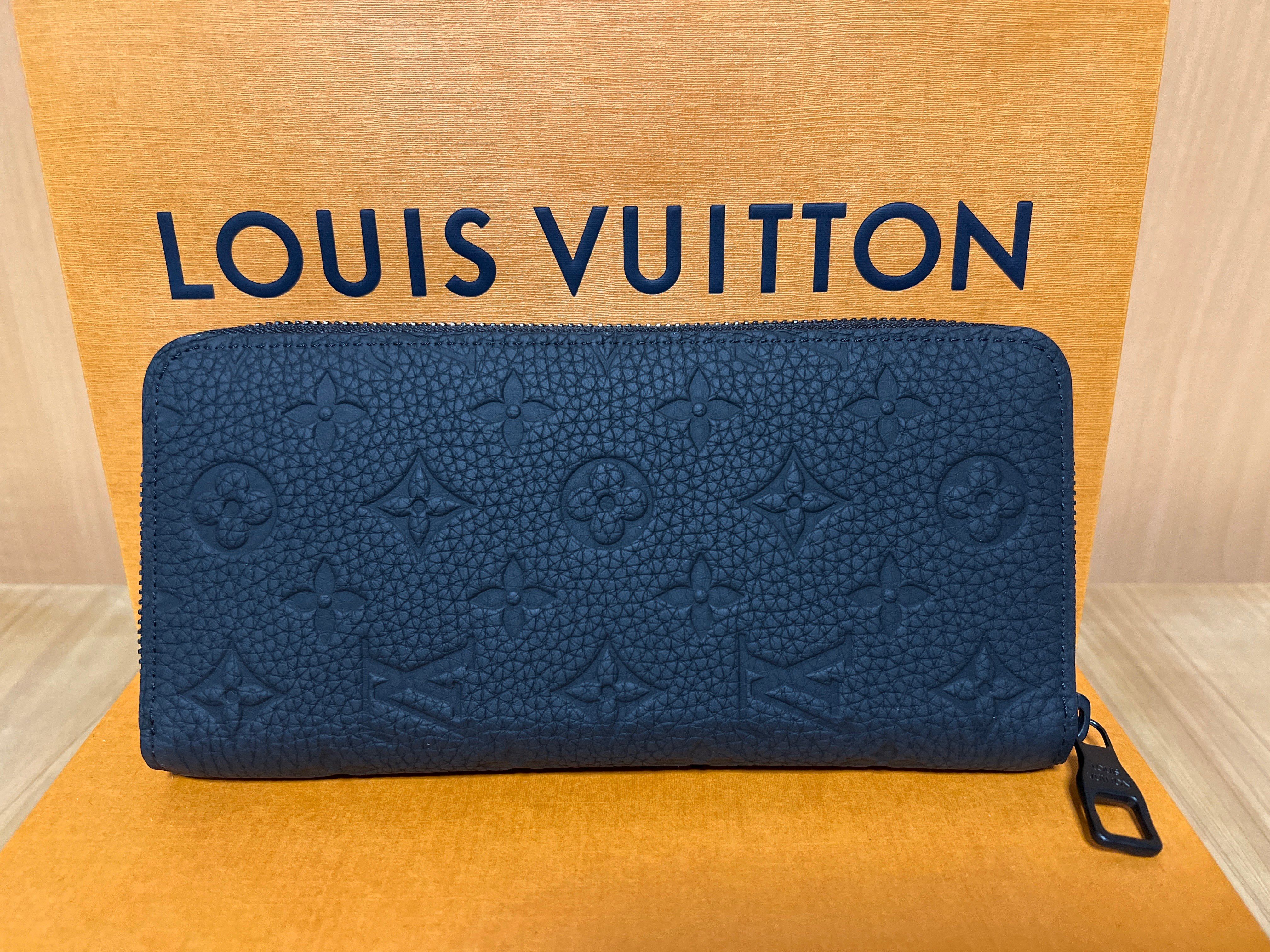 Louis Vuitton Zippy Wallet Vertical Taurillon Monogram "Noir"
