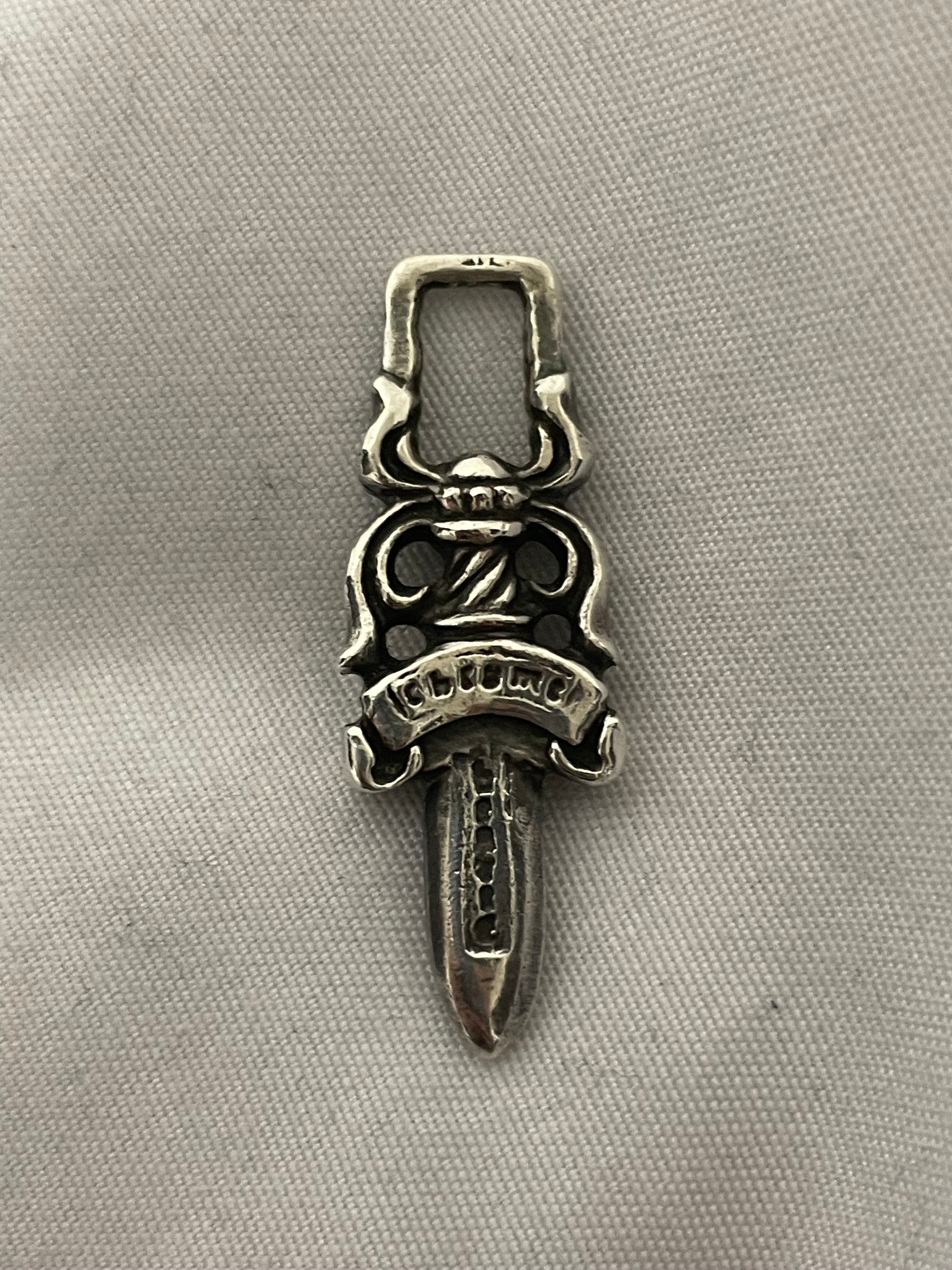 Chrome Hearts #5 Dagger Charm Zip 1 "Silver"