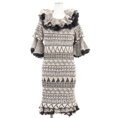 【極美品】CHANEL シャネル フリルニットワンピース サイズ 38 レディース 09A P36227 パリ・モスクワコレクション ウール × モヘア ラッフルカラー バックネック マトリョーシカボタン ドレス ベージュ系 フランス製