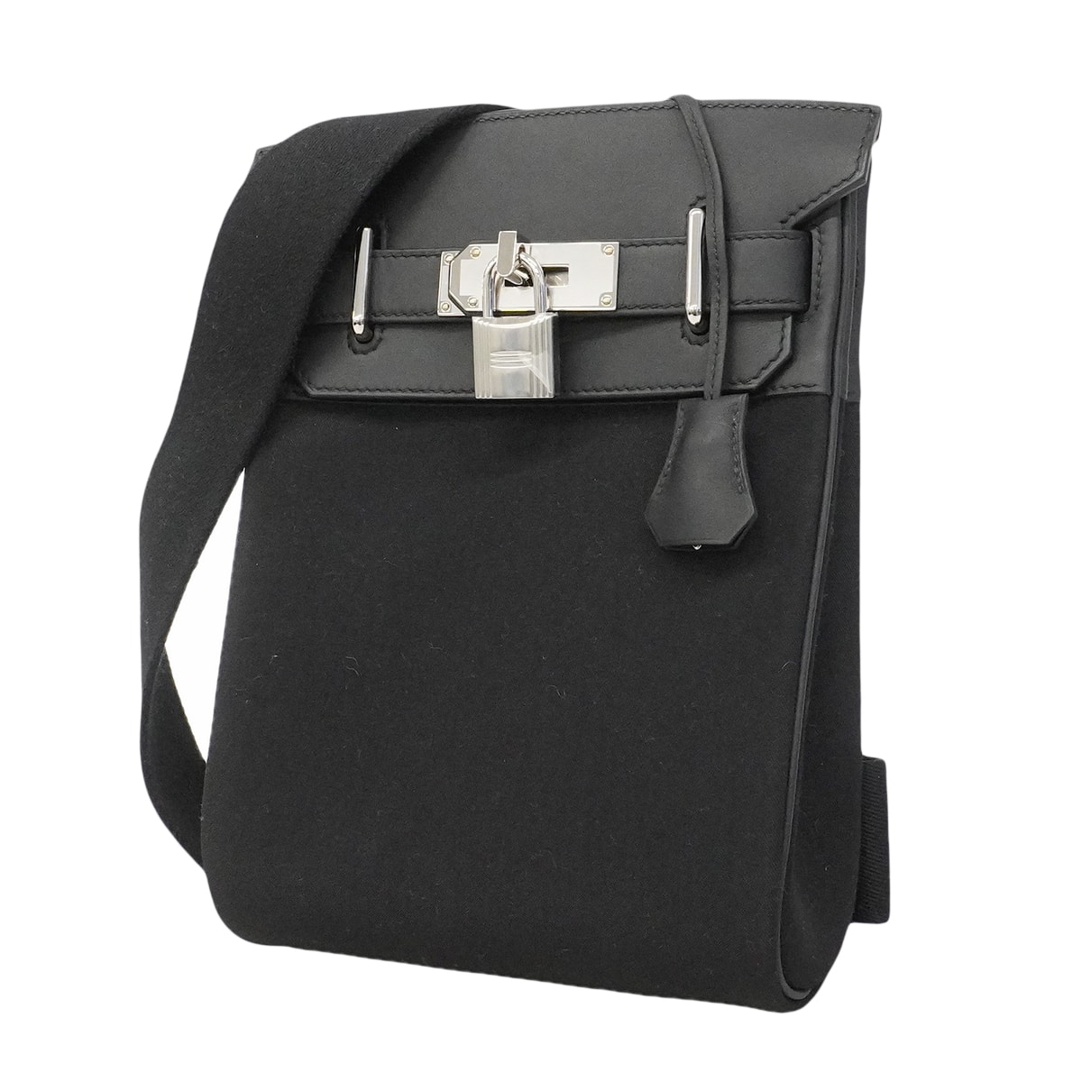 ★SALE【6gd4844】エルメス ボディバッグ ケリーアッカドPM スイフト トワルオフィシエ ブラック シルバー金具 K刻印【中古】メンズ