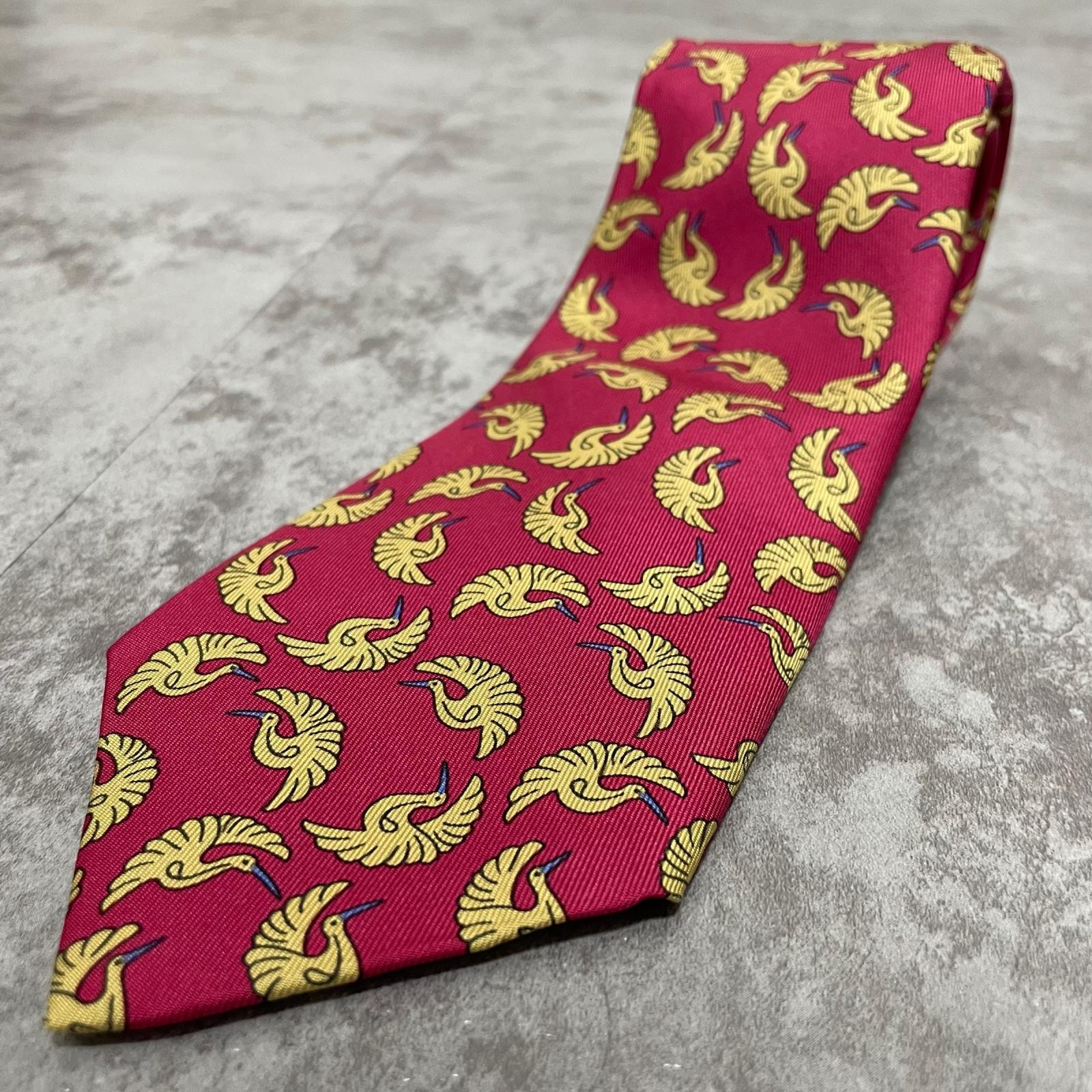 【HERMES】エルメス 鶴 ツル クレイン 飛翔 鳥 バード アニマルモチーフ 総柄 ネクタイ レッド ゴールド 金 シルク100% フランス製 メンズ