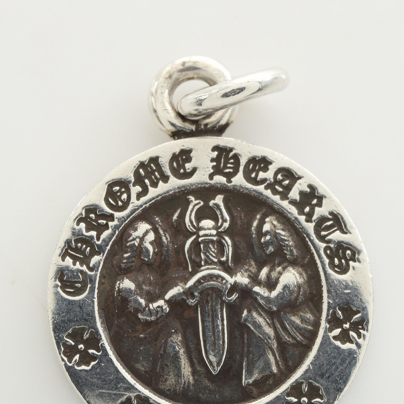 C (やや傷や汚れあり)】クロムハーツ CHROME HEARTS ANGEL MEDAL V2