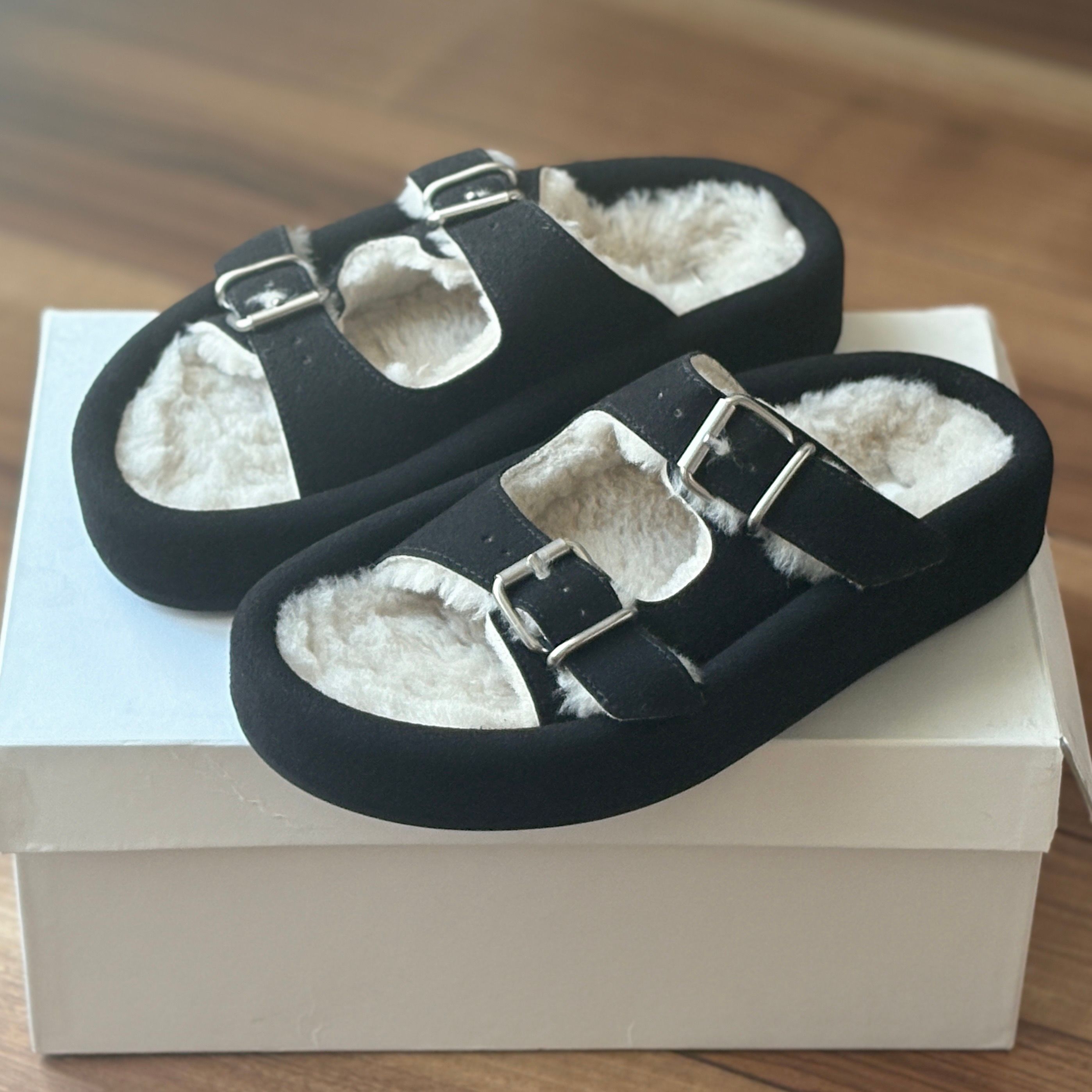 MM6 Maison Margiela Shearling Sandal