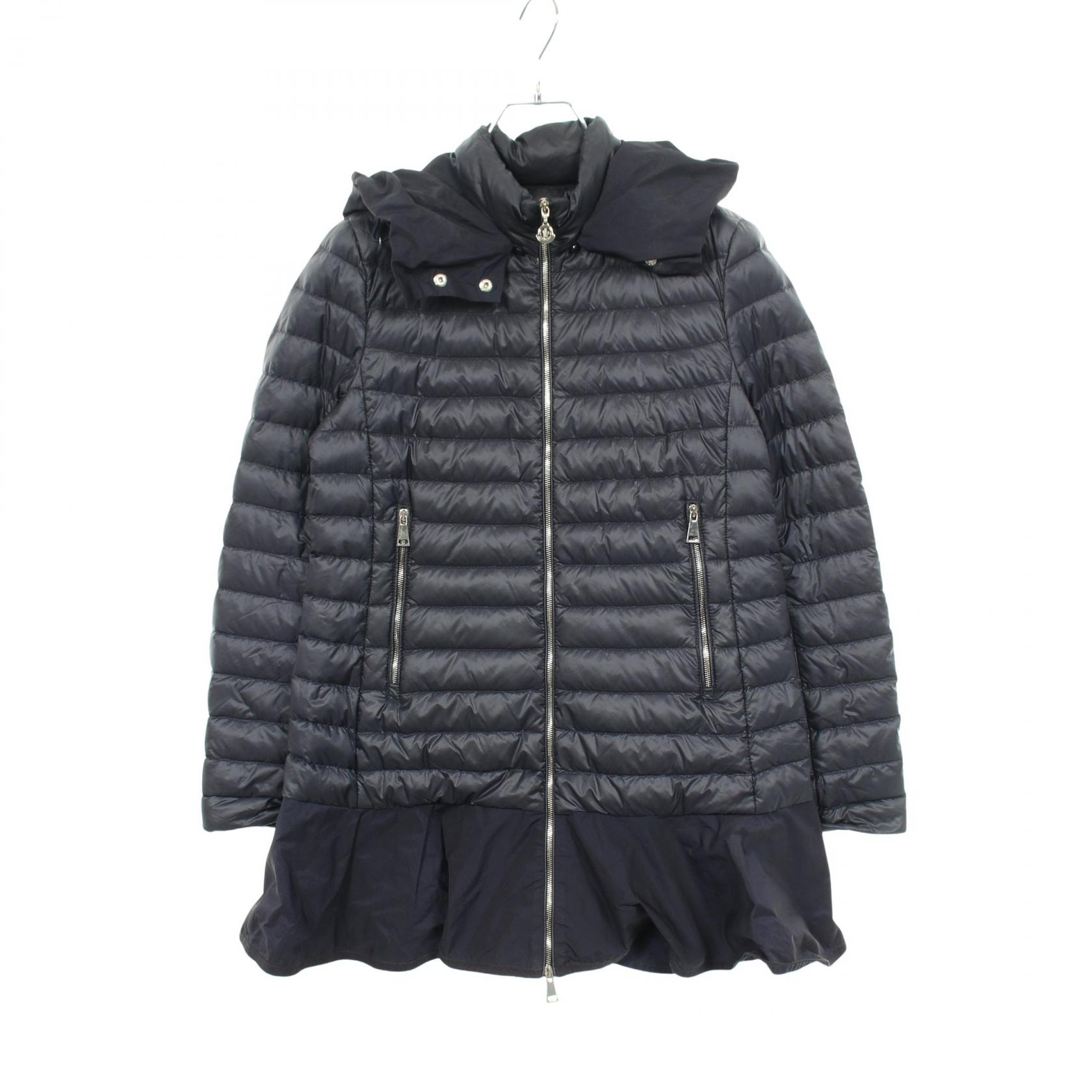 モンクレール MONCLER DAURADE ダウンジャケット 衣料品 アウター ナイロン メンズ ブラック系 4985994 【中古】