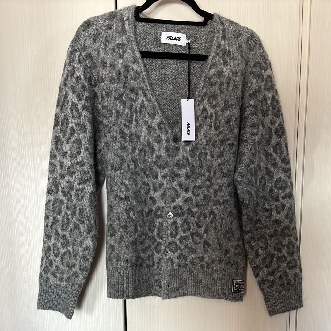 PALACE Chill Cardigan "Snow Leopard"