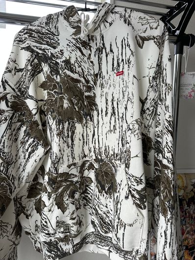 Supreme Small Box Hooded Sweatshirt "Snow Camo" (24SS)