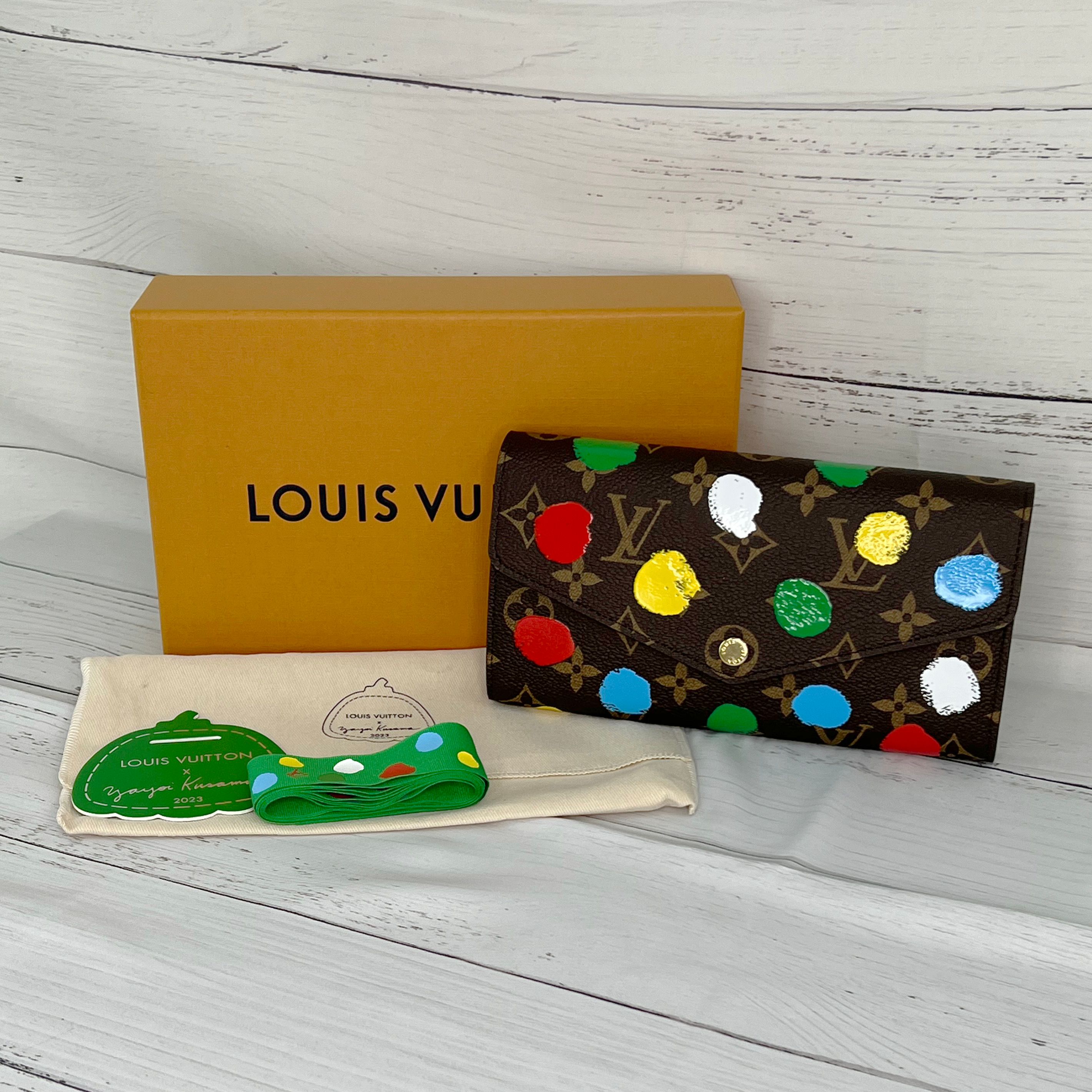 ルイヴィトン ポルトフォイユ サラ ペインティッドドット 草間彌生コラボ
