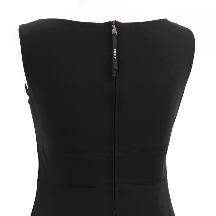 フォクシーニューヨーク ストレッチ ノースリーブ ワンピース 黒 A (未使用に近い)】SALE【新品同様】FOXEY NEW YORK フォクシー