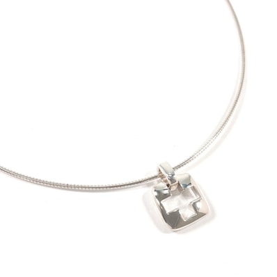 ティファニー ネックレス ピアスド クロス シルバー