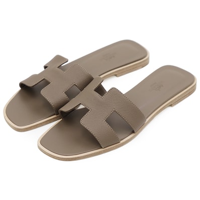 【未使用】HERMES エルメス フラットサンダル サイズ 37.5 レディース Oran オラン シグネチャー Hロゴ レザー スクエアトゥ シューズ 靴 箱・袋付属 エトゥープ イタリア製