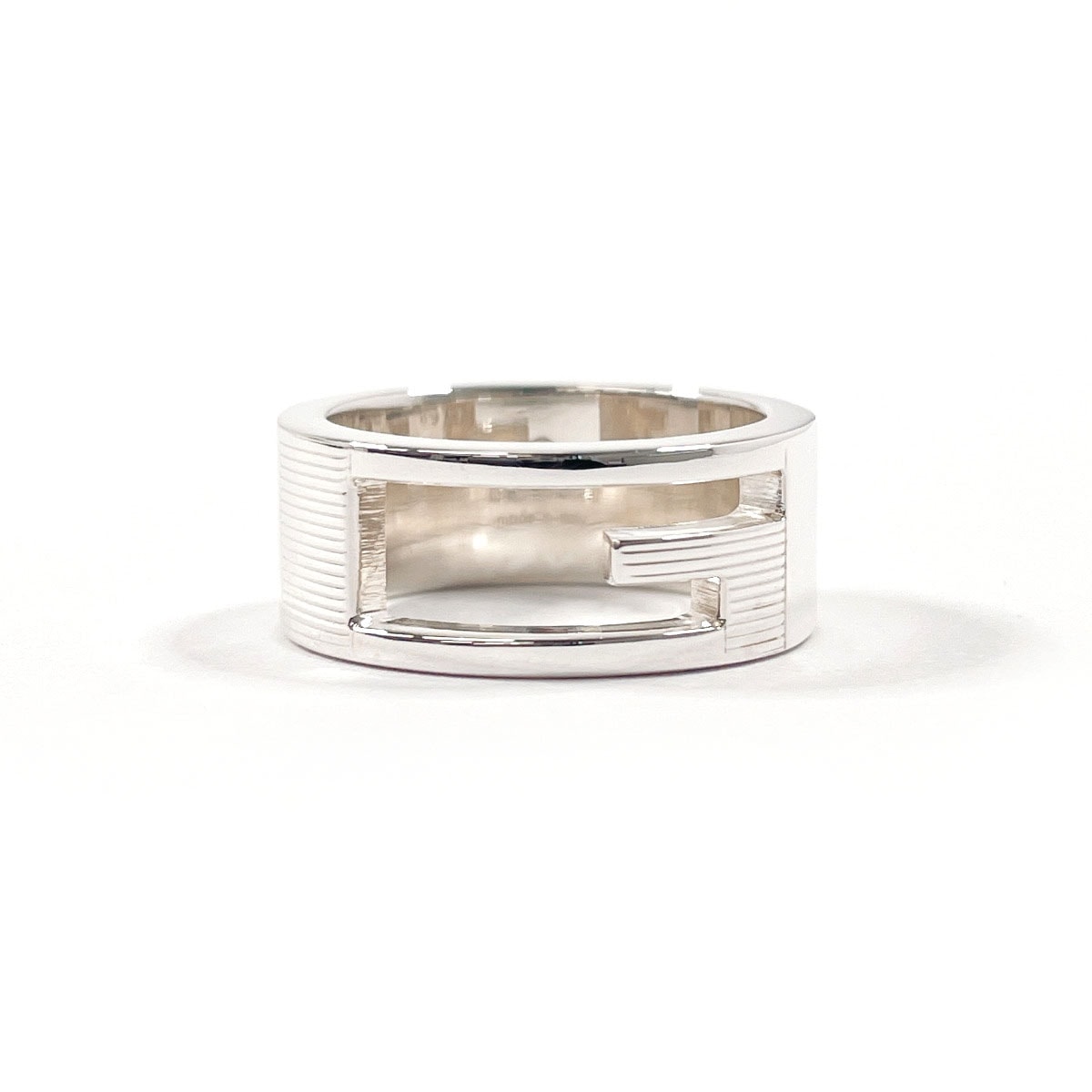 グッチ リング・指輪 ブランデッド カットアウトG   シルバー