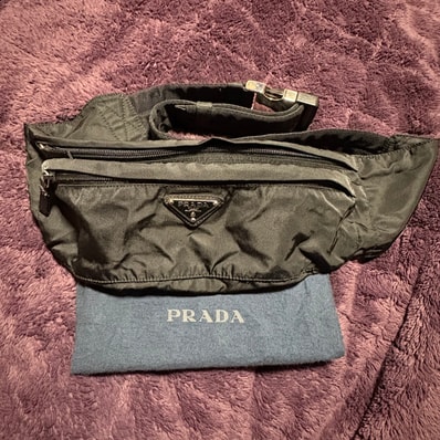 PRADA プラダ ウエストポーチ ウエストバッグ 黒 ナイロン