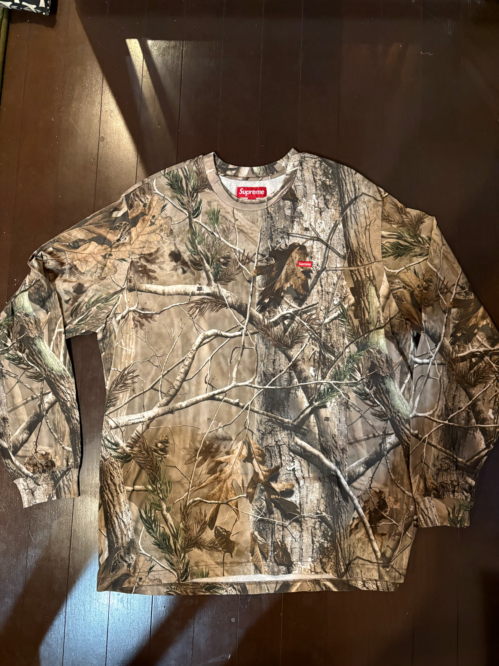 Supreme Small Box L/S Tee (25FW) "Realtree AP Camo"
