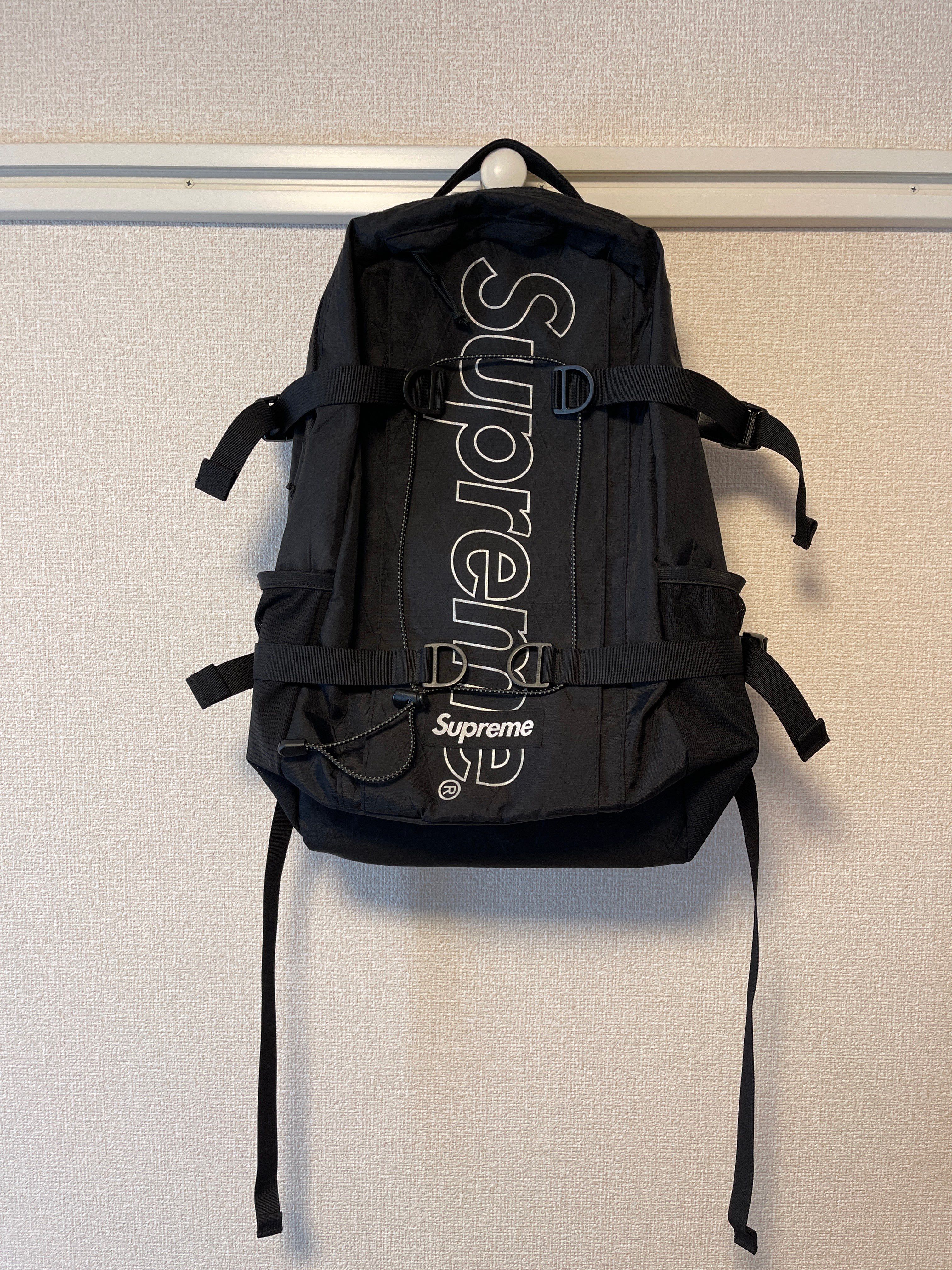 Supreme 18FW Backpack "Black"