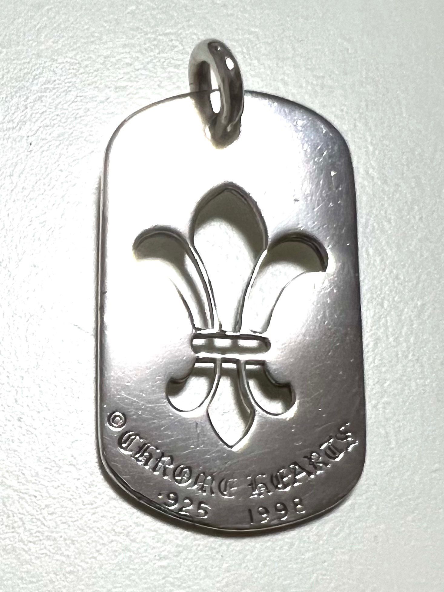 クロムハーツドックタグカットアウトBSフレア"シルバー”