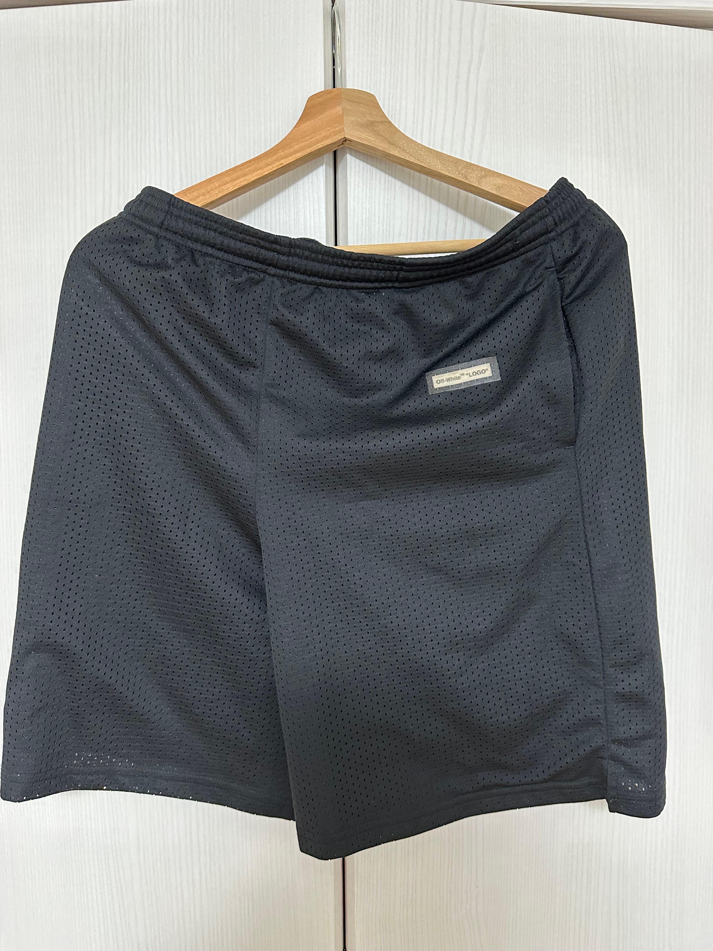 OFF WHITE 黒 メッシュ ショートパンツ サイドポケット付き