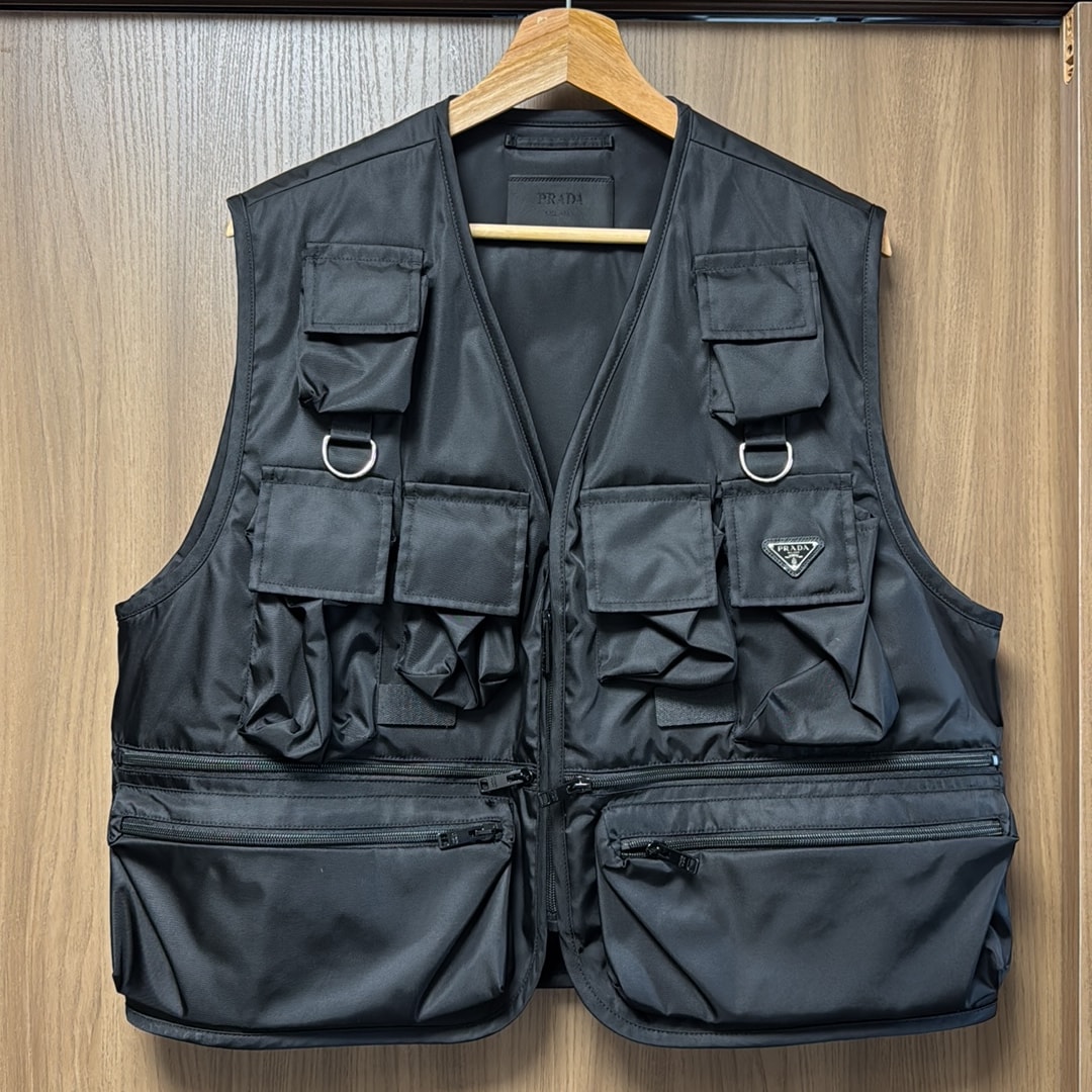 PRADA Re-Nylon Vest "Black"