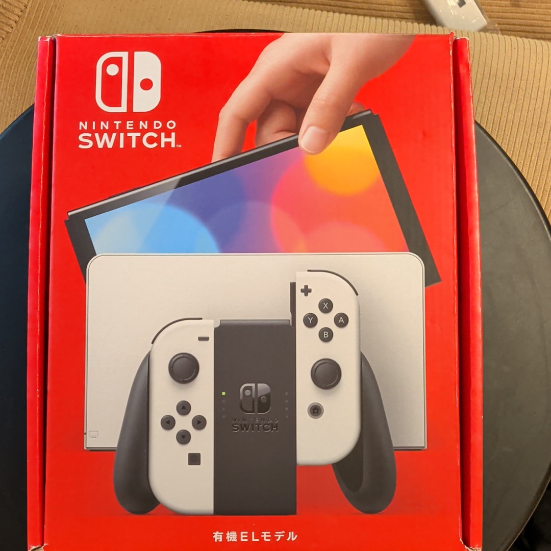 Nintendo Switch 有機EL Model HEG-S-KAAAA "White"