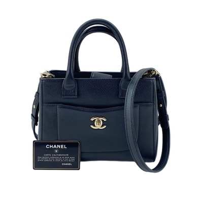 シャネル CHANEL カーフスキン ネオエグゼクティブ ハンドバッグ【中古】