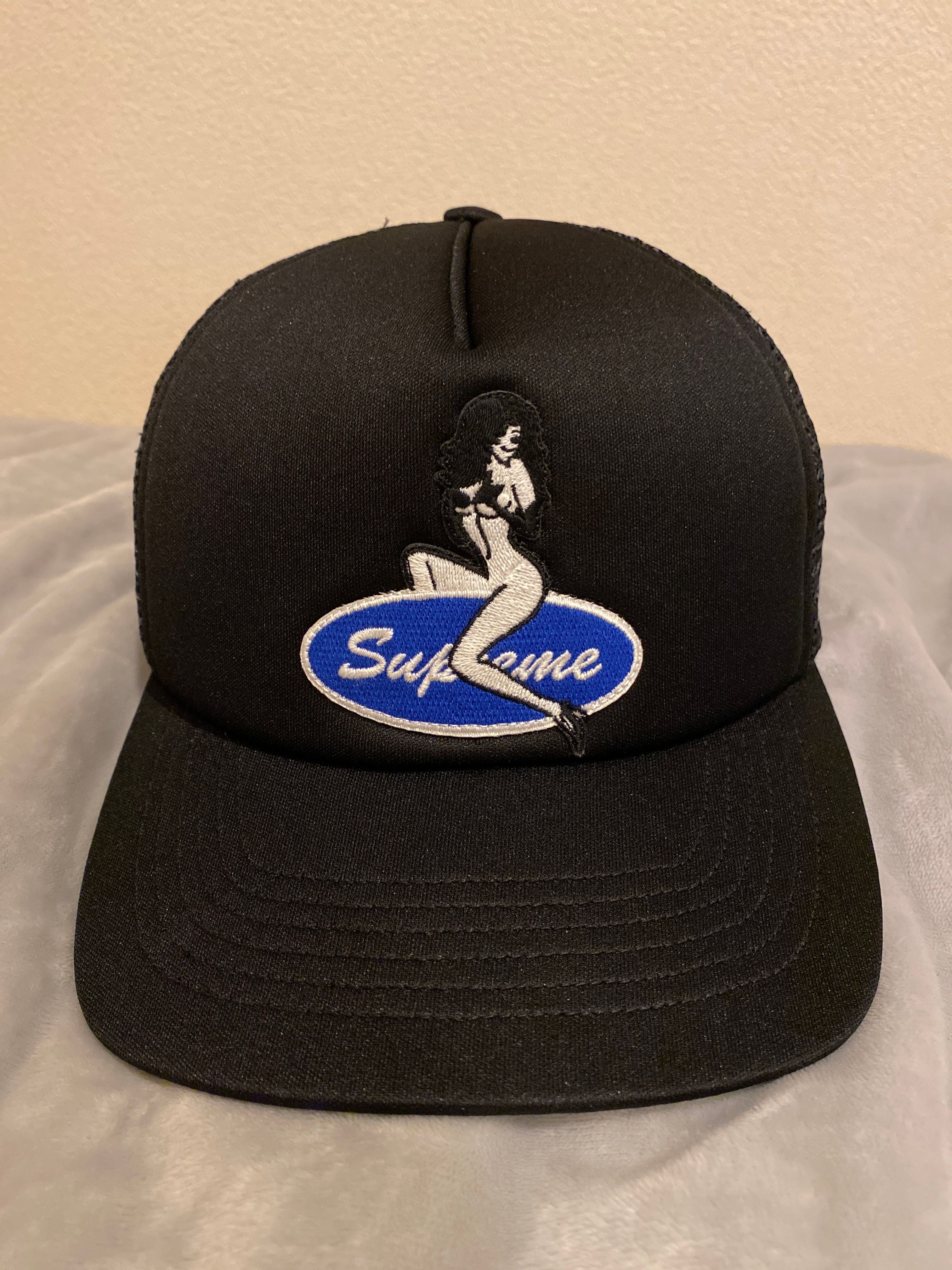 Supreme Pin Up Mesh Back 5-Panel "Black"