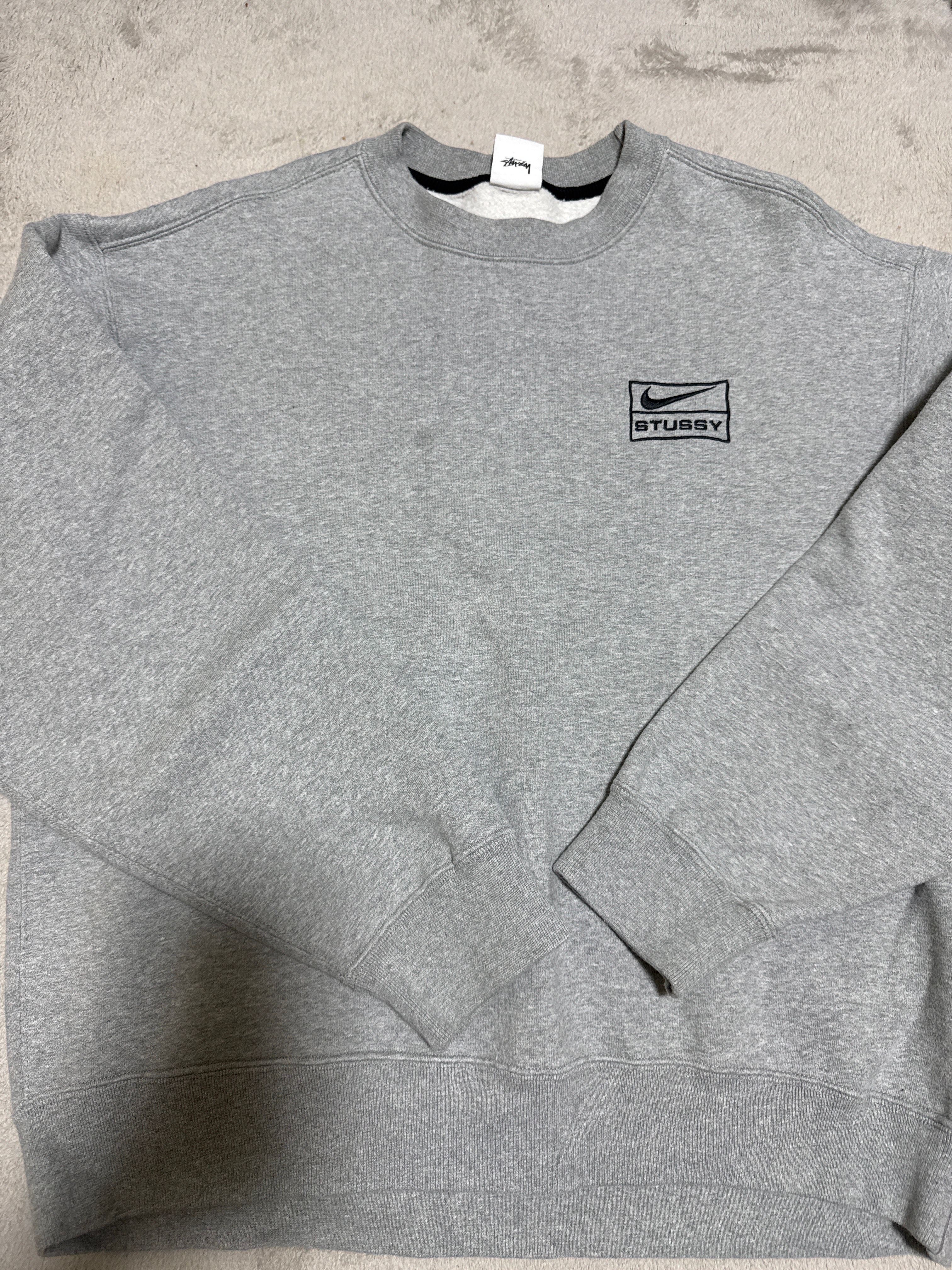 Stussy x Nike Fleece Crew (US Size) "Grey" DO9337-063