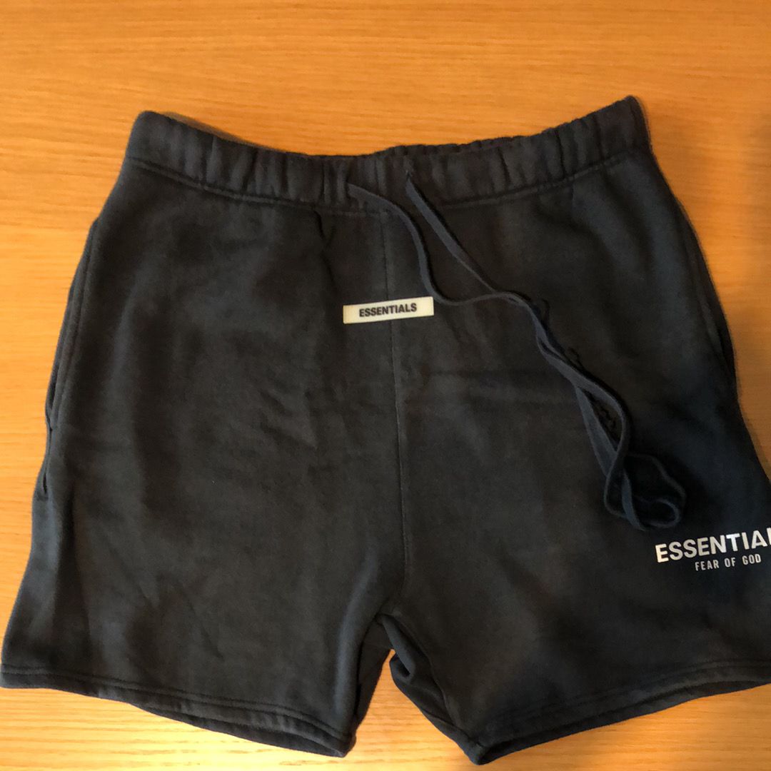 FEAR OF GOD ESSENTIALS Sweat Shorts