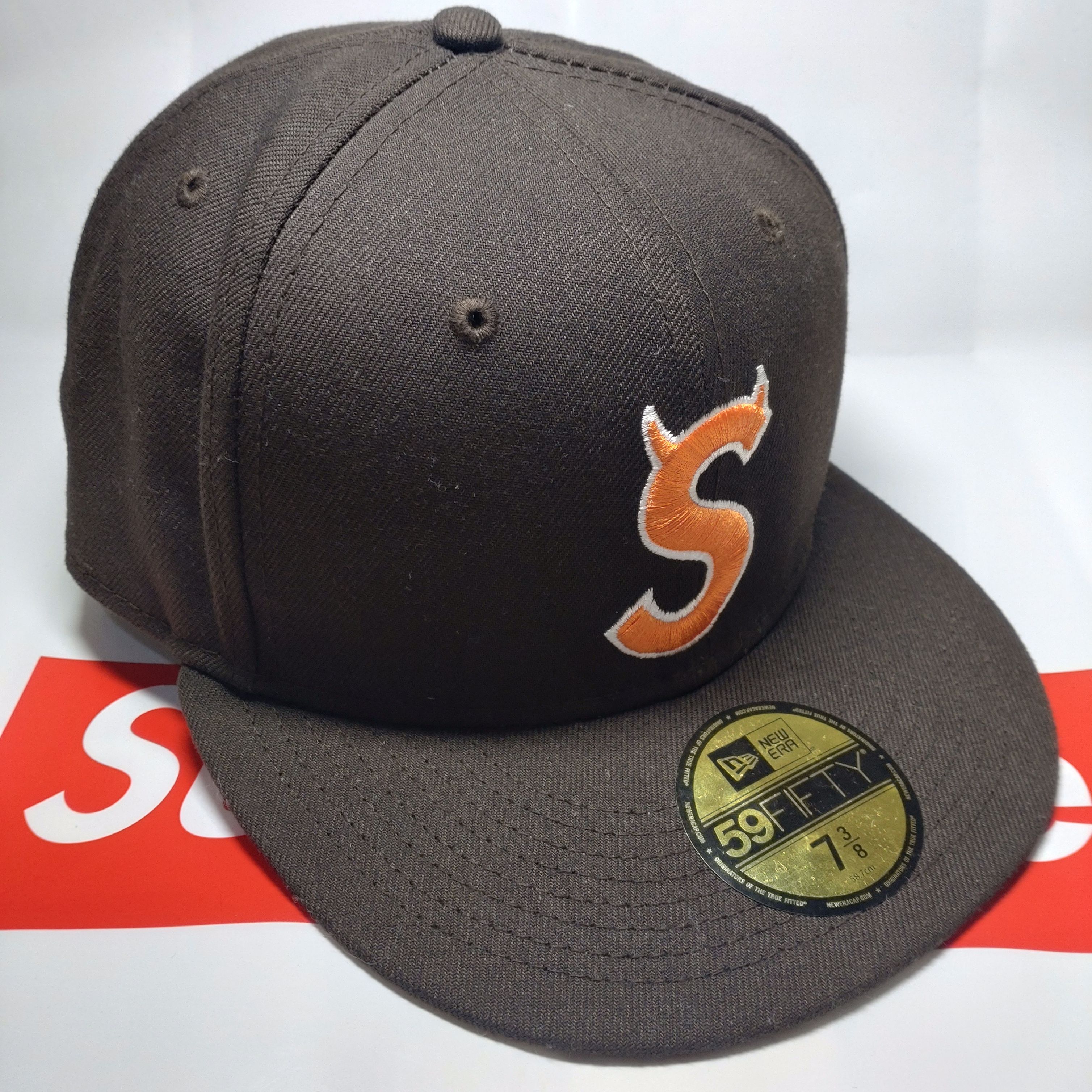 Supreme S Logo New Era "Brown" (22FW)