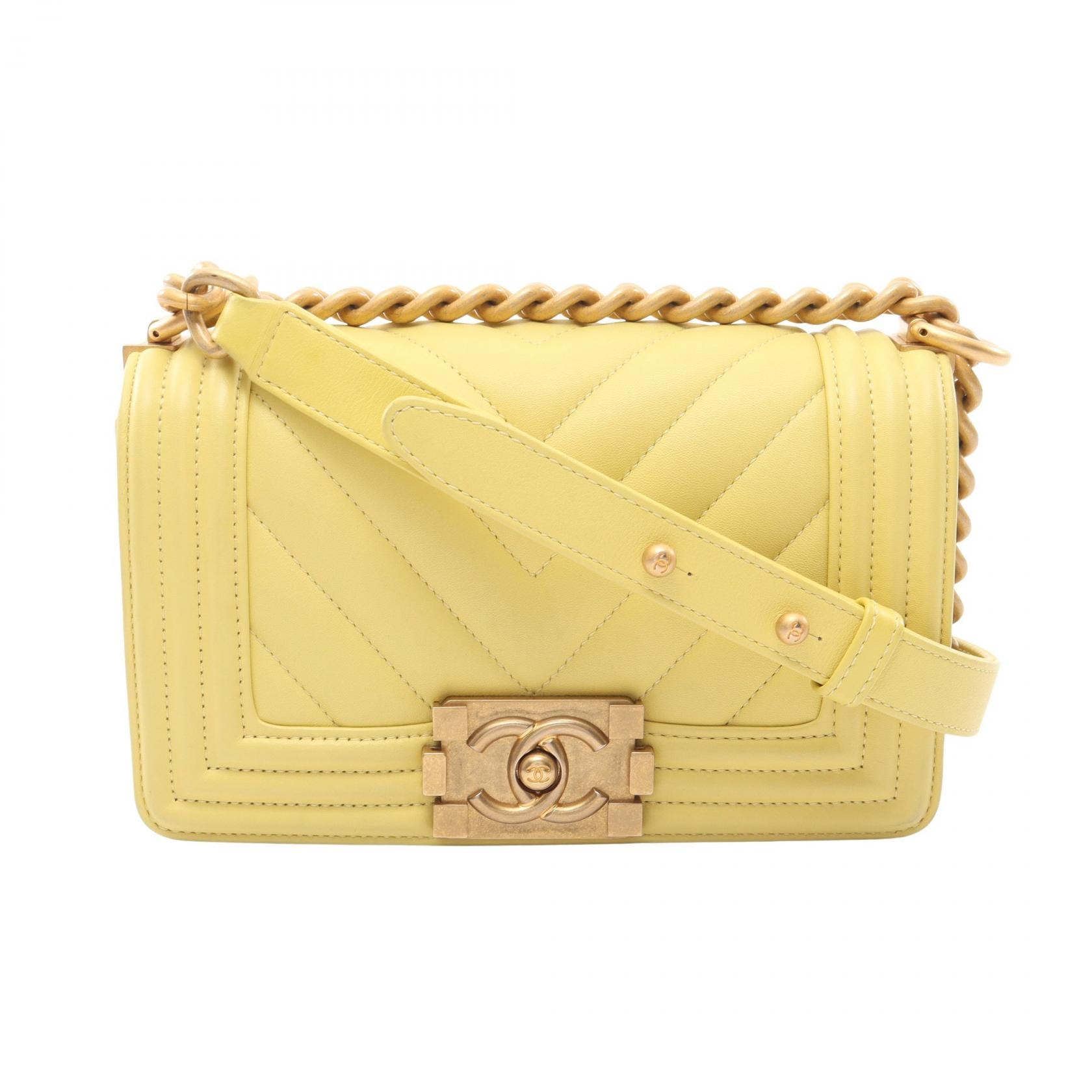 シャネル CHANEL ボーイシャネル Vステッチ スモール ショルダーバッグ バッグ レザー レディース イエロー系 【中古】
