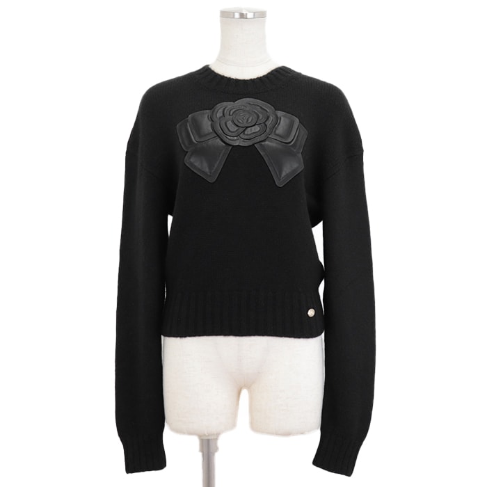 シャネル P65573 カシミヤ100% ラムレザー カメリア パッチ クルーネック ニット セーター レディース ブラック 38 CHANEL