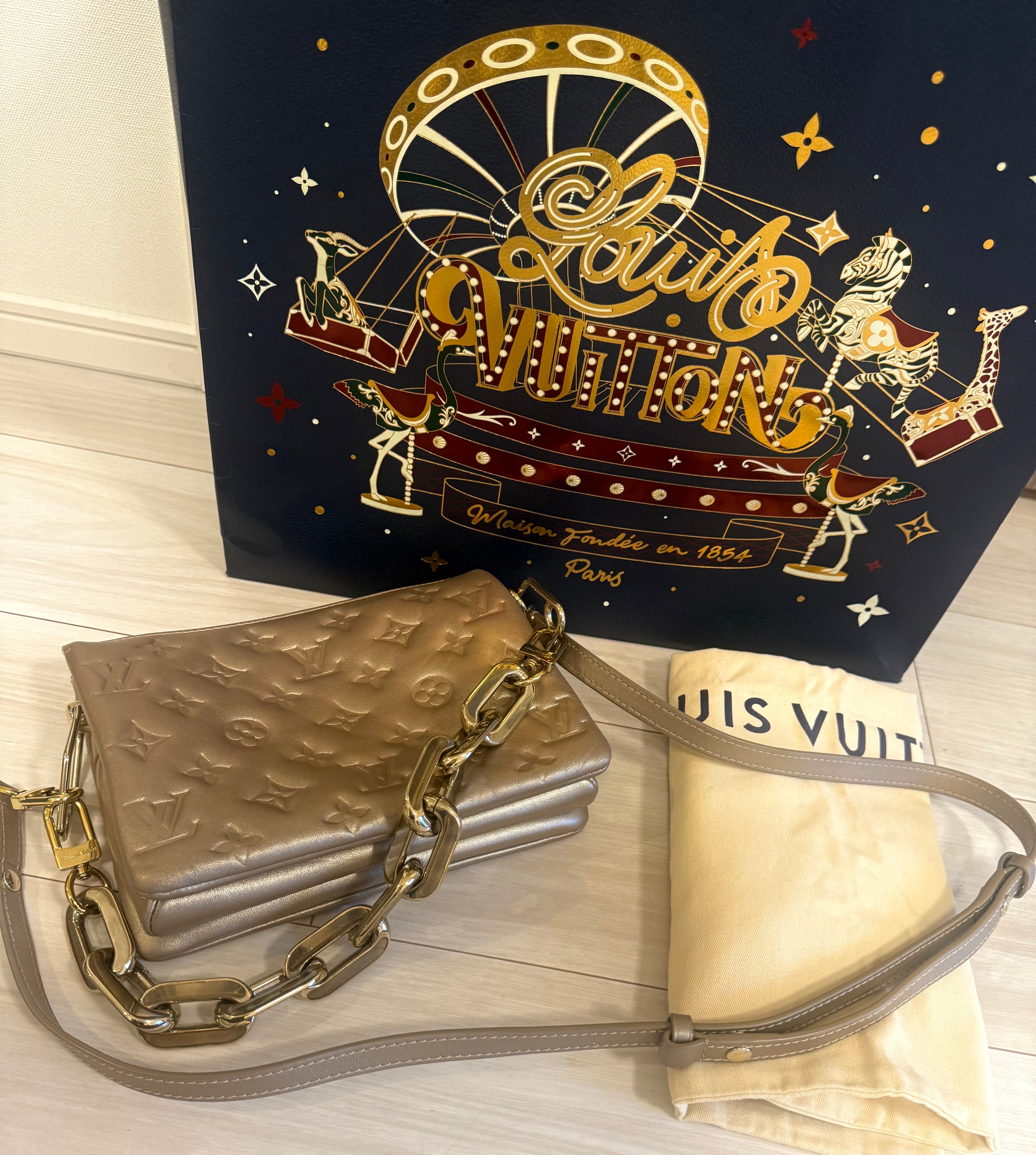 (美品)Louis Vuitton ショルダーバッグ モノグラム ゴールド 肩掛