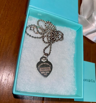 Supreme / Tiffany & Co. Return to Tiffany Heart Tag Pendant "Silver"
