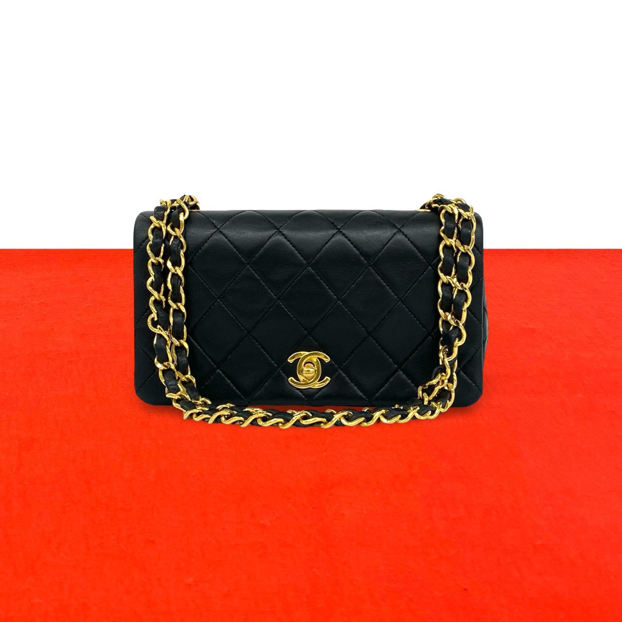 CHANEL シャネル マトラッセ ココマーク フルフラップ ラムスキン ショルダーバッグ ブラック
33320