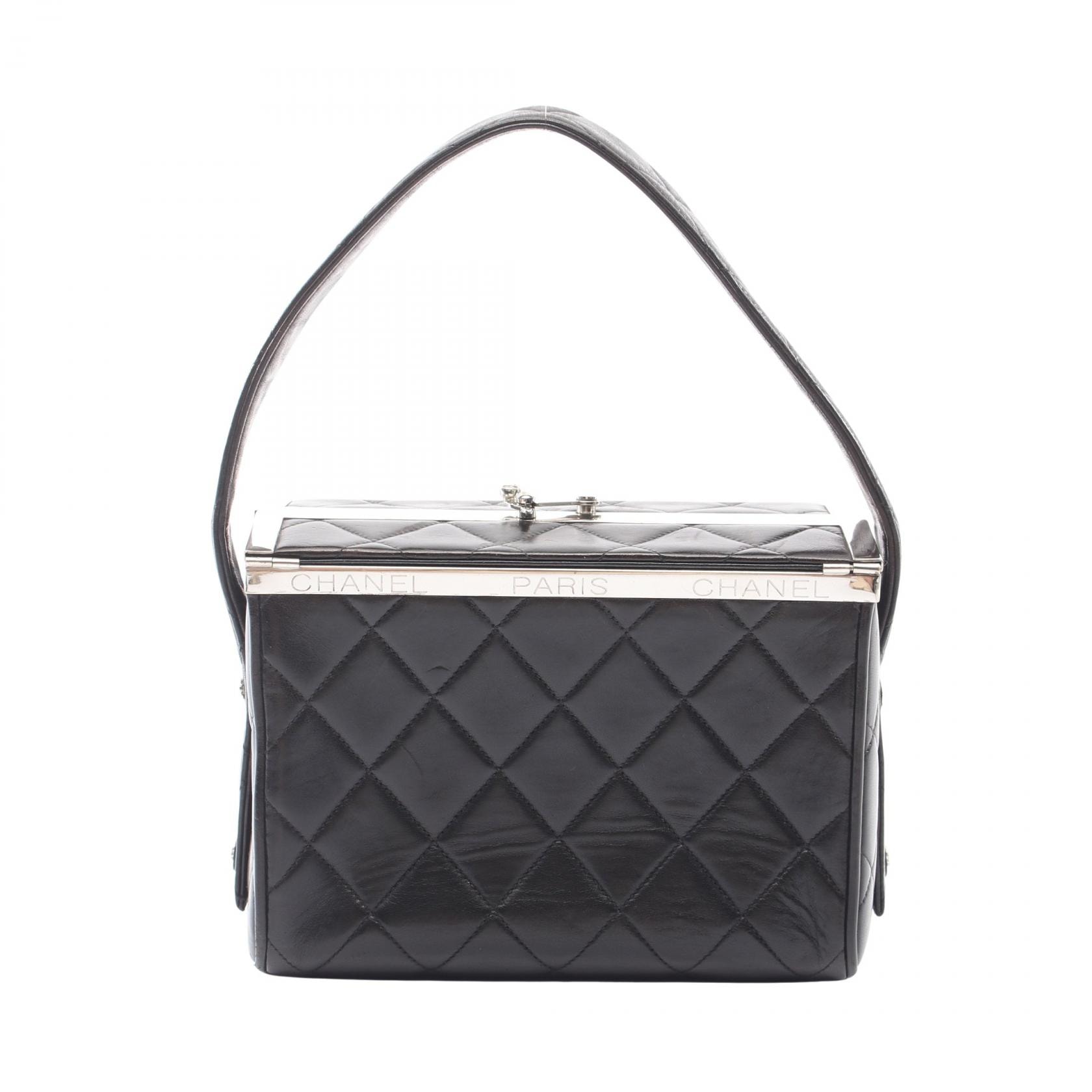 シャネル CHANEL マトラッセ ハンドバッグ バッグ ラムスキン(羊革) レディース ブラック系 【中古】