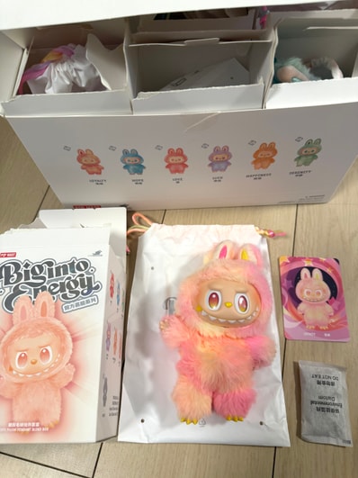 POP MART THE MONSTERS (LABUBU) Big into Energy Series Plush Pendant LOYALTY