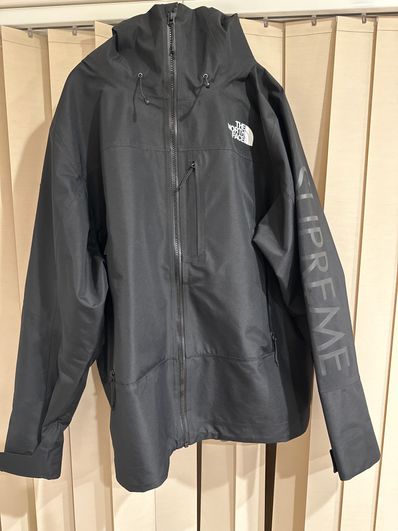 Supreme x The North Face Split Taped Seam Shell Jacket "Black"