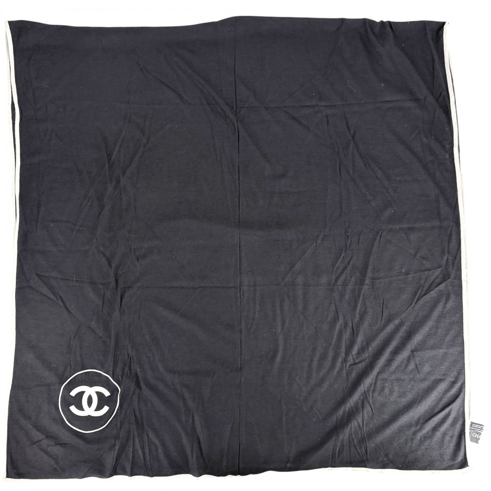 CHANEL シャネル ストール ファッションアイテム 大判 ココマーク カシミヤ  シルク   ブラック 黒 ホワイト 白 レディース【中古品】