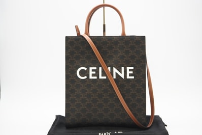 極美品 CELINE セリーヌ トリオンフ キャンバス スモール バーティカル カバトートバッグ タン 191542BZK 2wayトートバッグ ブラウン ベージュ ホワイト コーティングキャンバス レディース