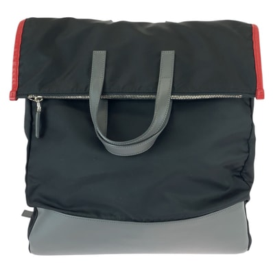 美品 PRADA プラダ テスート 三角ロゴプレート 2way ブラック レッド グレー シルバー金具 ナイロン レザー/ リュック・デイパック バックパック トートバッグ 600587 【中古】