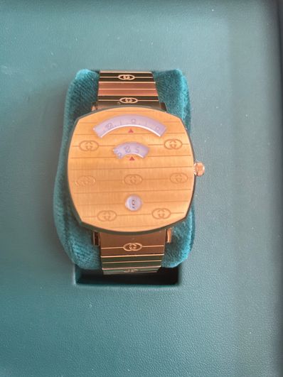 GUCCI ゴールドグリップ 時計