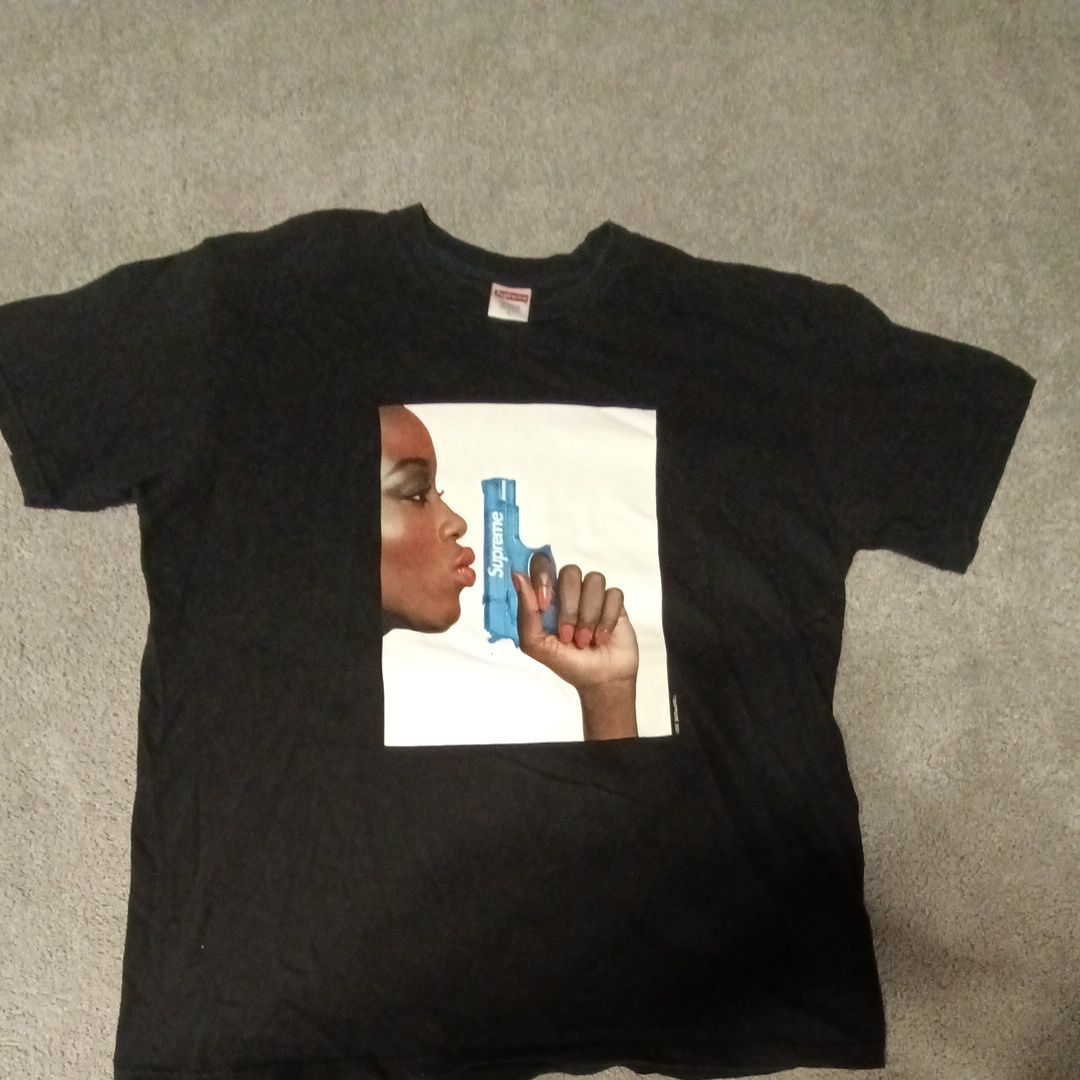 Supreme Water Pistol Tee "Black"
