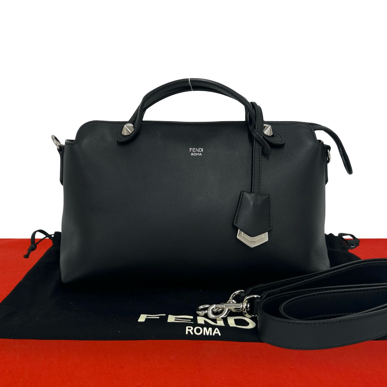 FENDI フェンディ バイザウェイ ミディアム レザー ショルダーバッグ ブラック
 81343