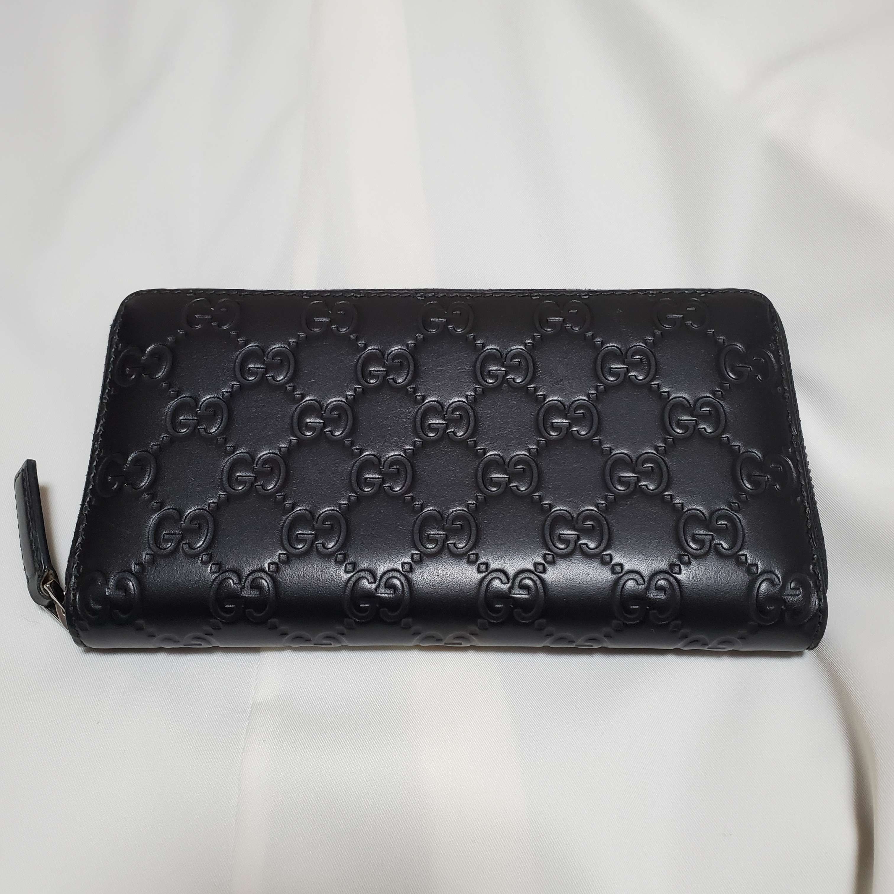 GUCCI Guccissima Round Fastener Wallet "Black"